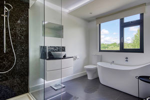 Master Ensuite- click for photo gallery